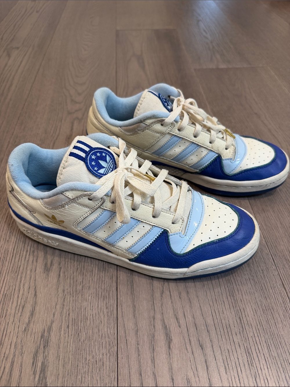 adidas original Cream and Blue Retro Low-Top Sneakers